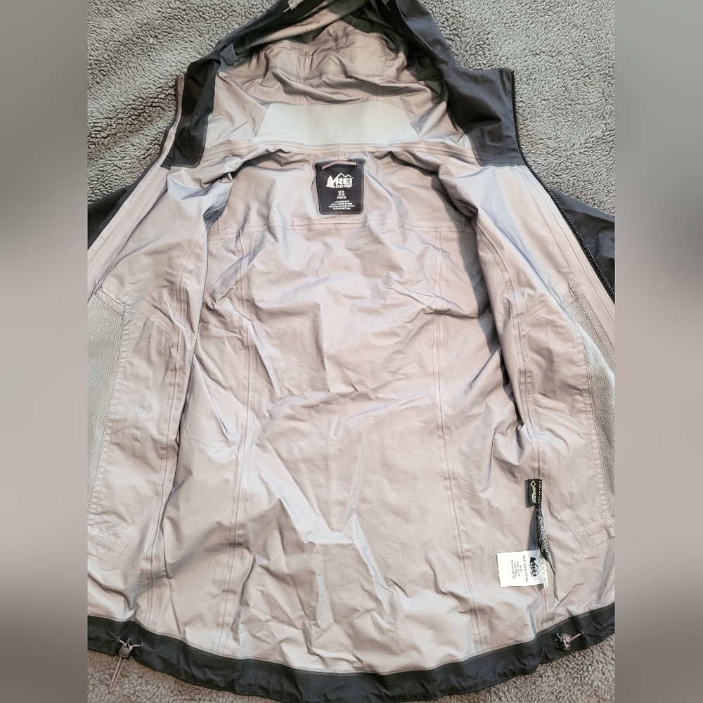 REI Co-op XeroDry GTX rain jacket - Picture 5 of 9